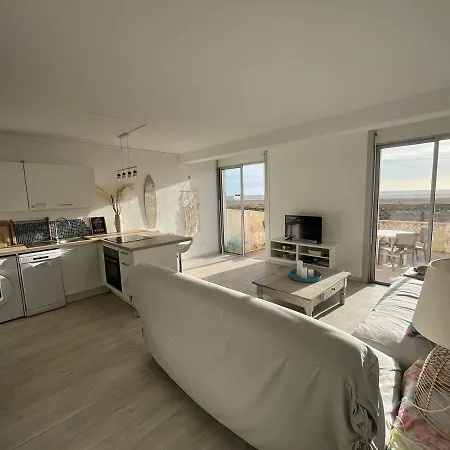 Appartement Face A La Saint-Pierre-la-Mer (Aude)
